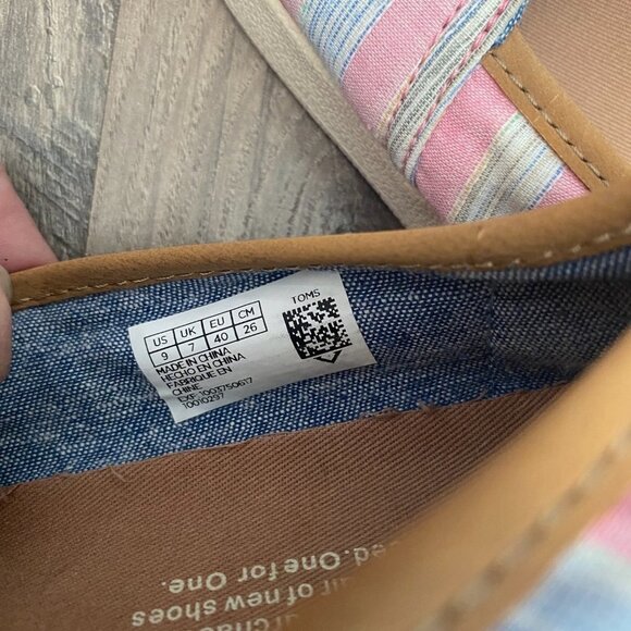 TOMS Pink Avalon Peony Ikat Striped Slip On Canvas Sneaker Size 9 - Picture 9 of 10